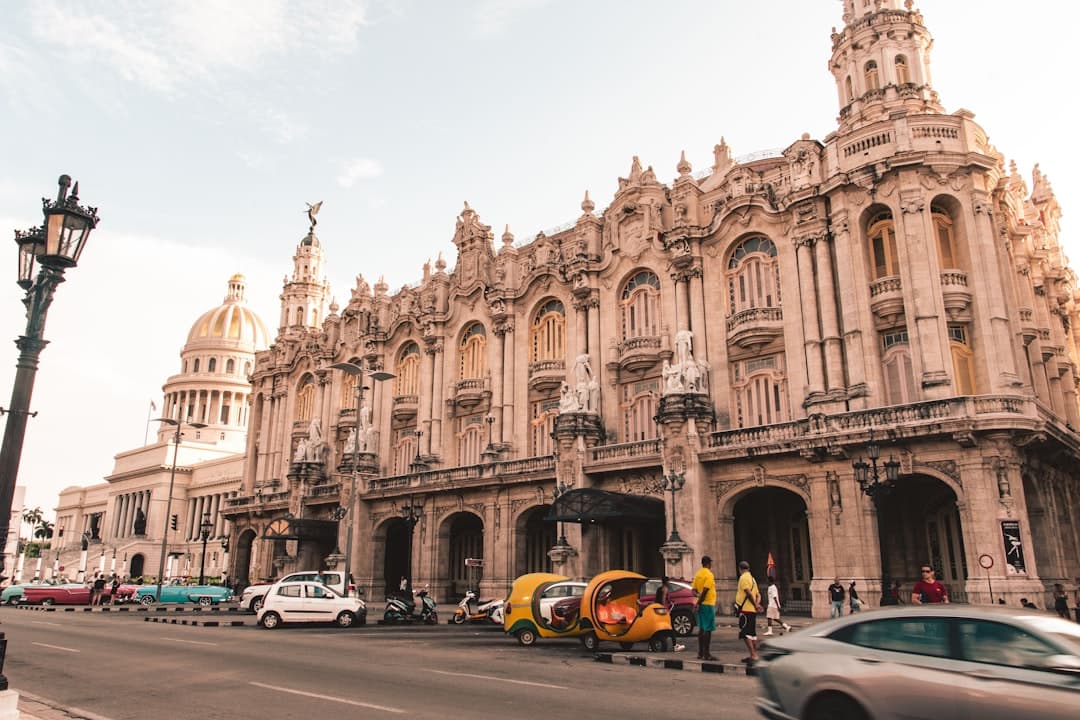 Havana travel - Photo by Manuel González Asturias, SJ on Unsplash