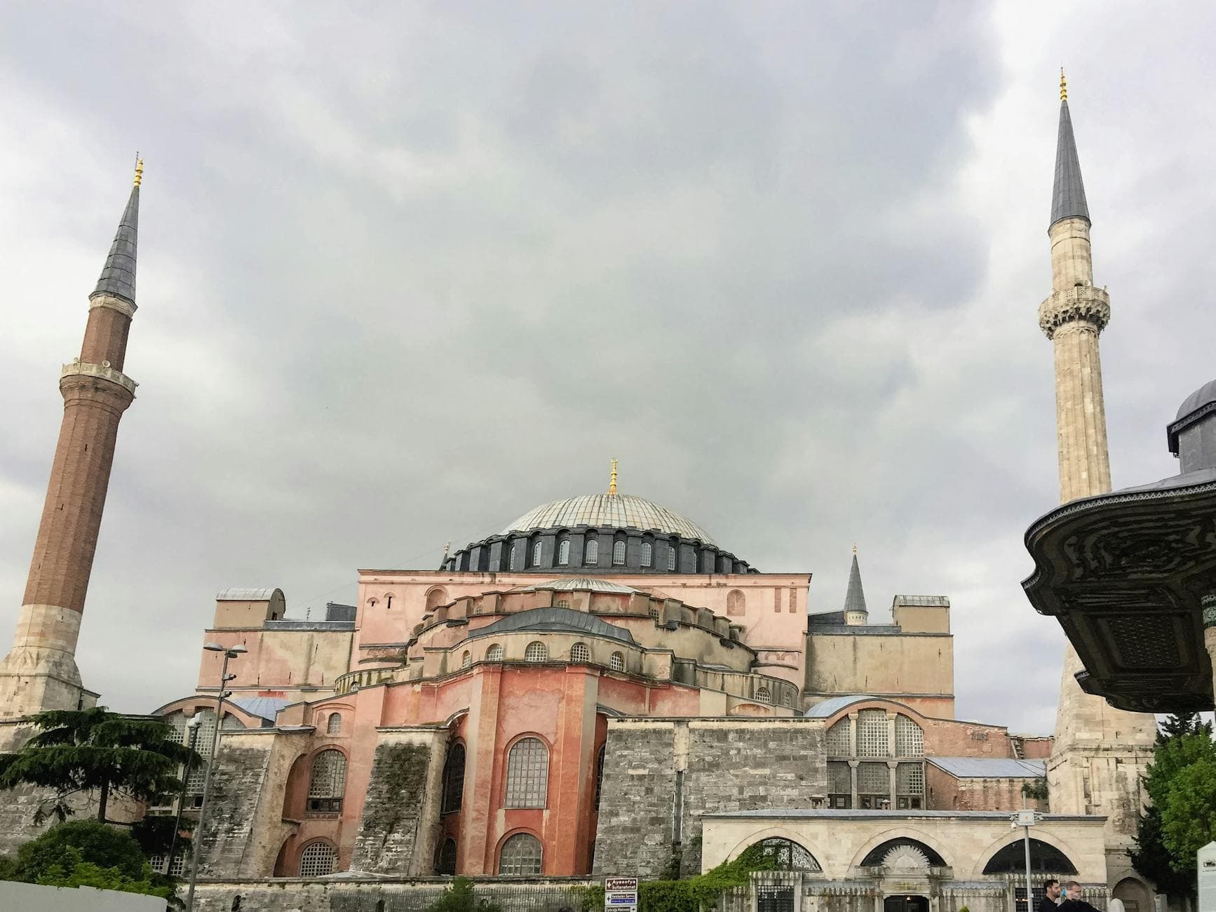 A majestic view of the Hagia Sophia's architecture, showcasing its domes and minarets. - Photo by Mehmet Turgut  Kirkgoz on Pexels