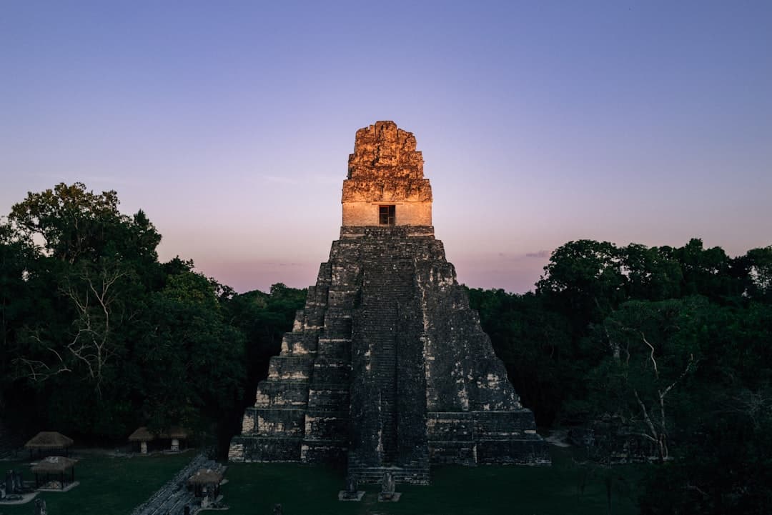 Central America travel - Photo by Timothy Cohen on Unsplash